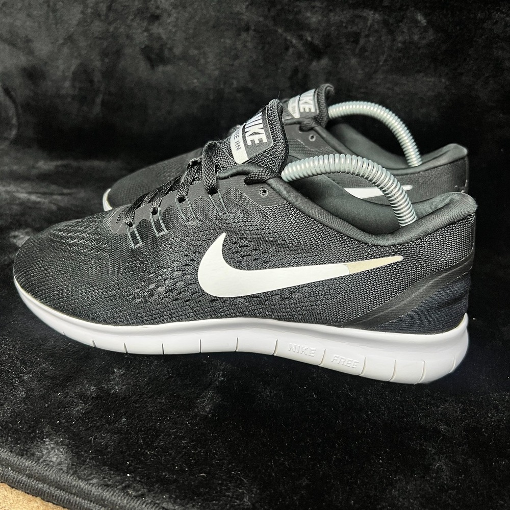 Nike‎ Free RN Womens Size 7.5 Running Shoes Black White Mesh Athletic Sneaker